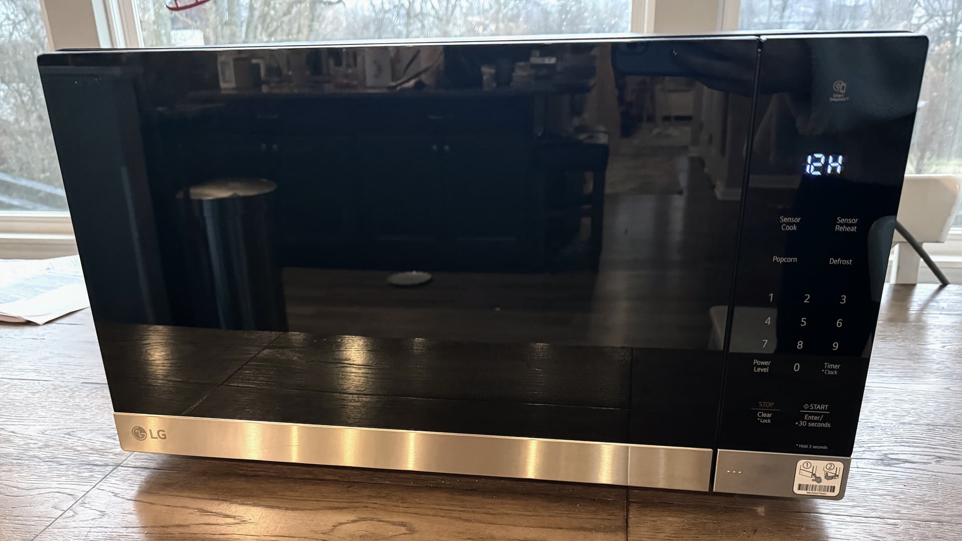 LG NeoChef Countertop Microwave