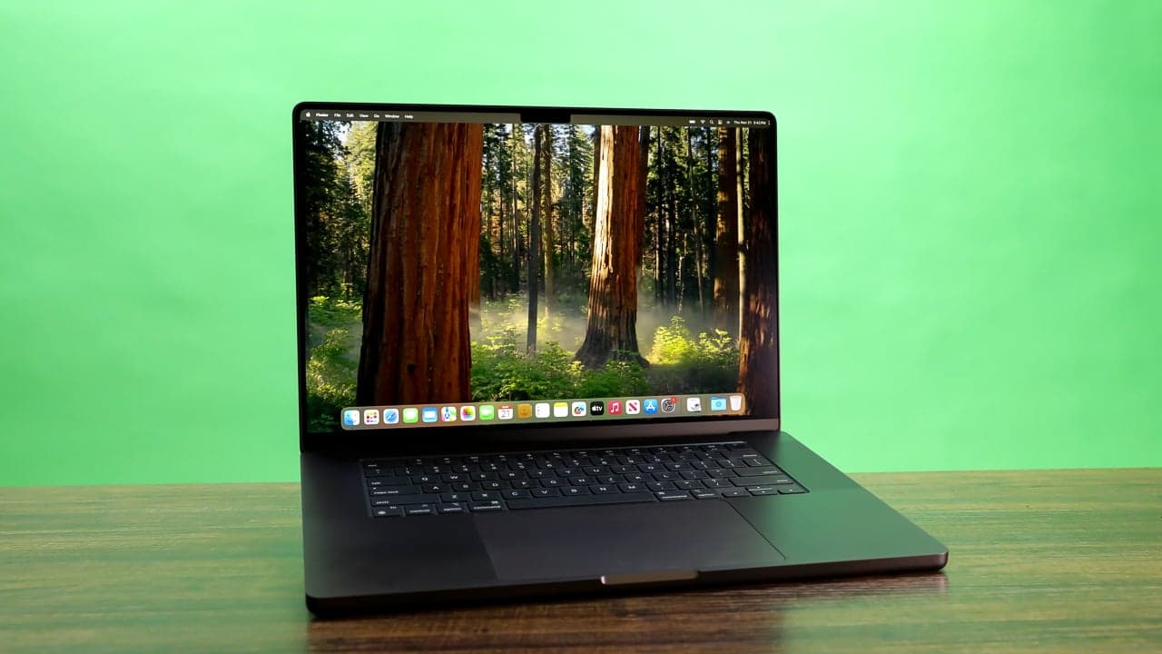 Apple 16-inch Macbook Pro M4