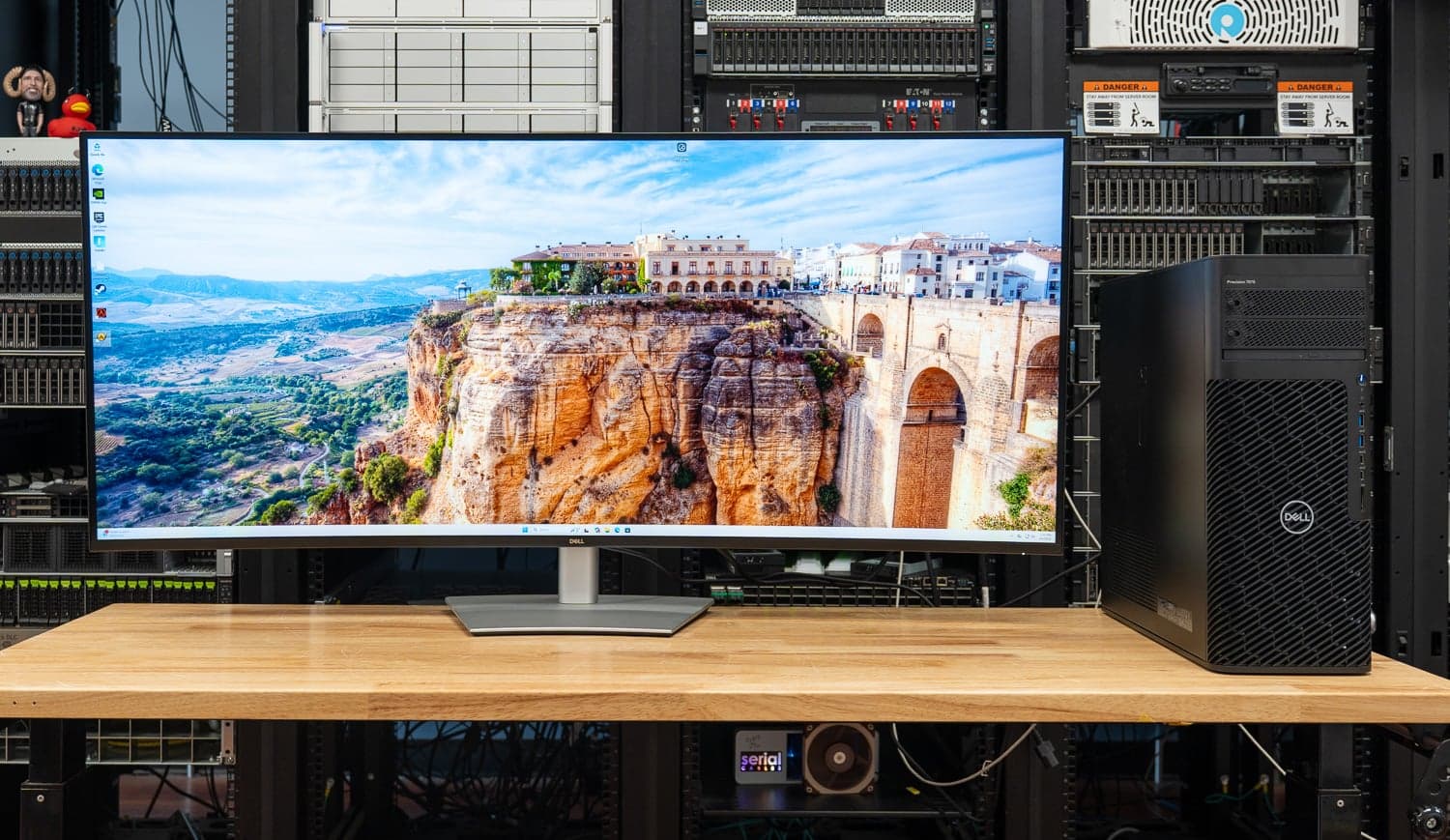 Dell UltraSharp U5226KW 52" 6144 x 2560 6K Ultra HD LCD Monitor